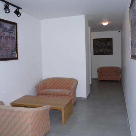 Holidays Apart-Hotel Anderlecht Exterior foto